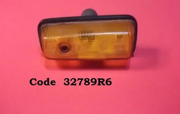 Volvo 340 - 360 Front fender indicator light 32789R6