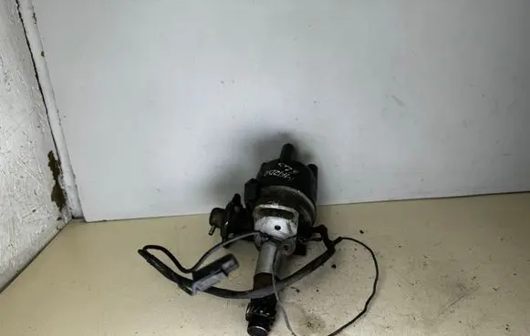 Mazda 626 Spark distributor T4T63176E T4T63176 FE145606