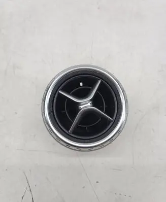 Mercedes-Benz GLA W156 Dash center air vent grill A1568300054