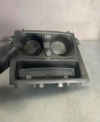 BMW 1 F20 F21 Cup holder front 9227891 162083 E02030405