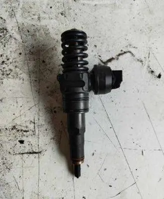 Audi A3 S3 8L Fuel injector 038130073ag