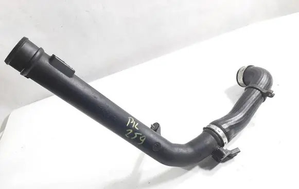 Seat Ibiza IV (6J,6P) Intercooler hose/pipe 6J0145770B