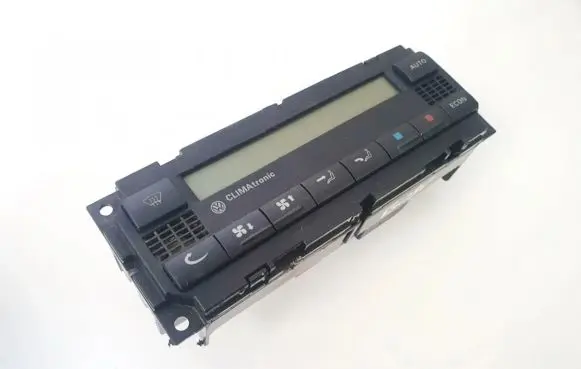 Volkswagen Golf IV Climate control unit