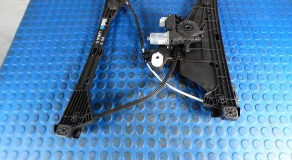 Opel Corsa F Front door electric window regulator 9829043380 39182143 DR01TE