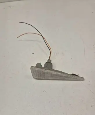 Renault Scenic II - Grand scenic II Front fender indicator light 8200633416