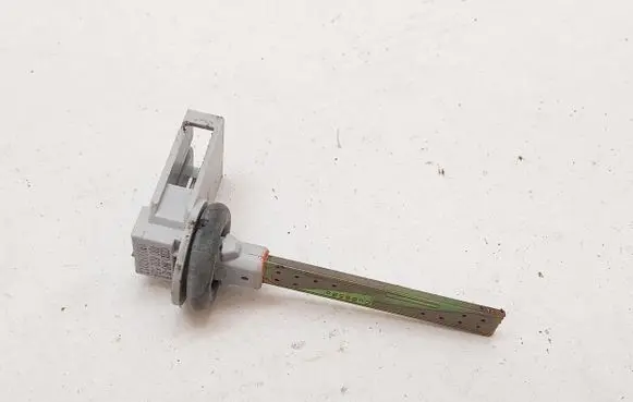 Volkswagen PASSAT B6 Sensor 4B0820539