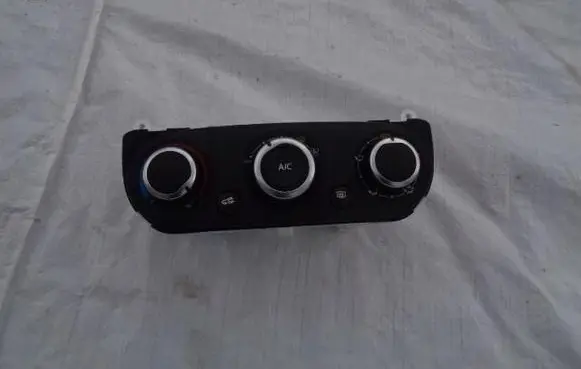 Renault Clio IV Climate control unit 272703128R