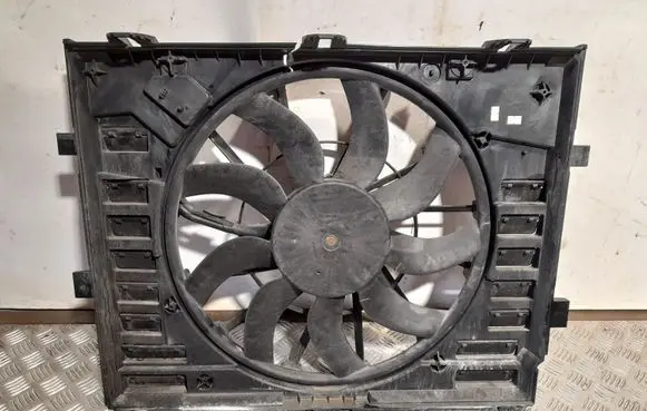Porsche Cayenne (92A) Radiator cooling fan shroud 7P0121207