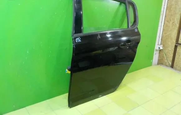 Peugeot 308 Rear door XP183