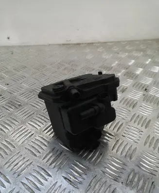 Peugeot 5008 Fuel filter housing 0450907006