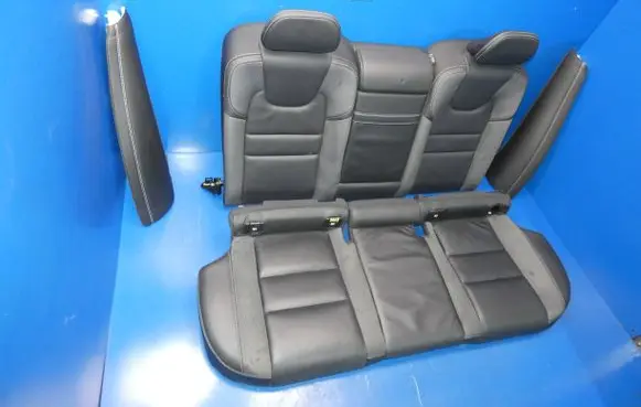 Volvo S60 Second row seats 