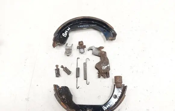 BMW X6 E71 Handbrake/parking brake pads 90R011046 7050327719