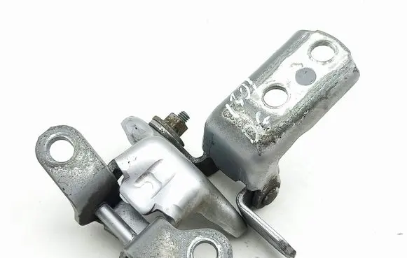 Rear door hinge set