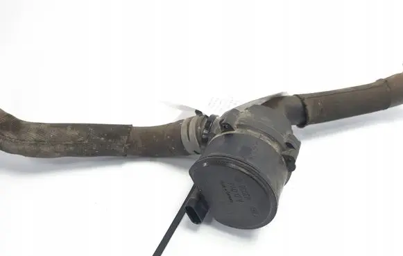 Skoda Octavia Mk3 (5E) Water pump 5C0965567B