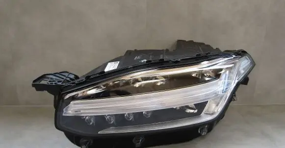 Volvo XC90 Headlight/headlamp 32342482 2109150727