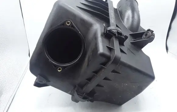 Hyundai Sonata Air filter box 281103K100
