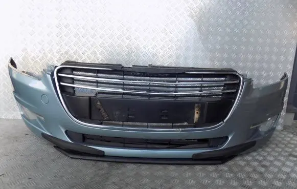 Peugeot 508 Front bumper