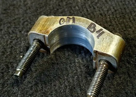 Chevrolet TrailBlazer Camshaft holder 