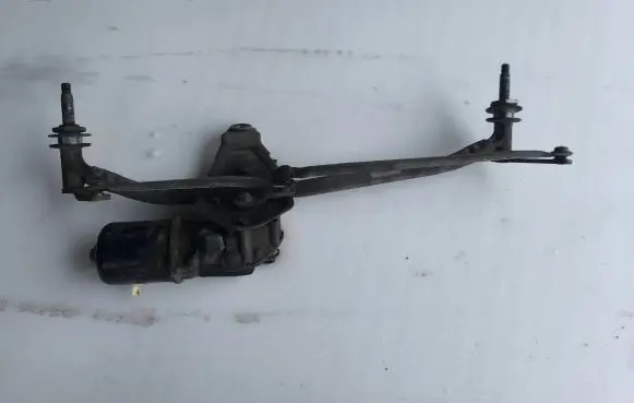 Opel Vivaro Front wiper linkage and motor