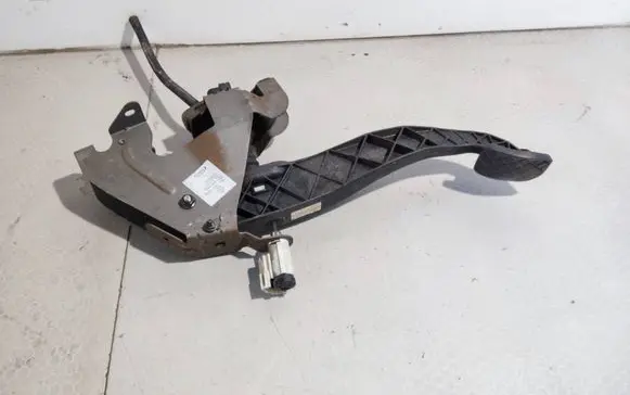 Volkswagen Transporter - Caravelle T5 Clutch pedal 7H1721059G 0553120