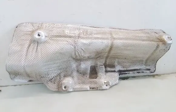 Peugeot 2008 II Exhaust heat shield 9824323080