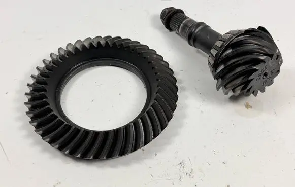Cadillac Escalade Front differential 