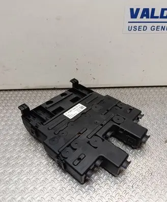 Mercedes-Benz Sprinter W906 Fuse module A9075407012 P00169893AE 20D354GB0535