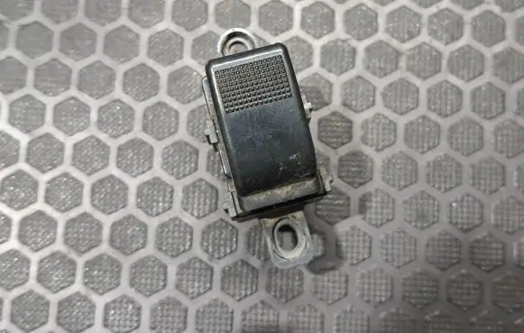 Mazda 6 Electric window control switch