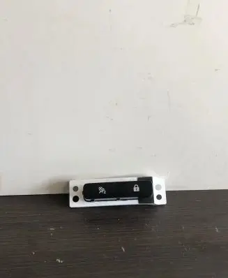 Nissan Leaf I (ZE0) Other switches/knobs/shifts 4504