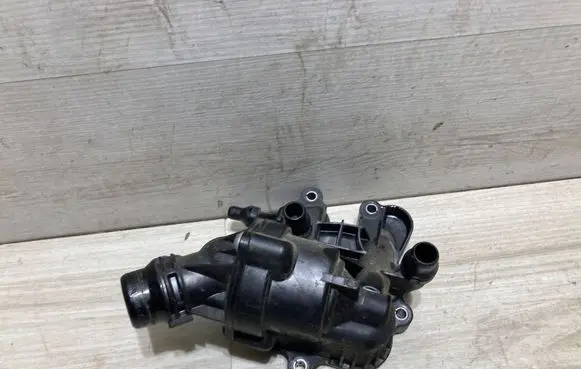 BMW 3 G20 G21 Thermostat 8581627