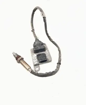 Mercedes-Benz C W205 Lambda probe sensor a0009050108