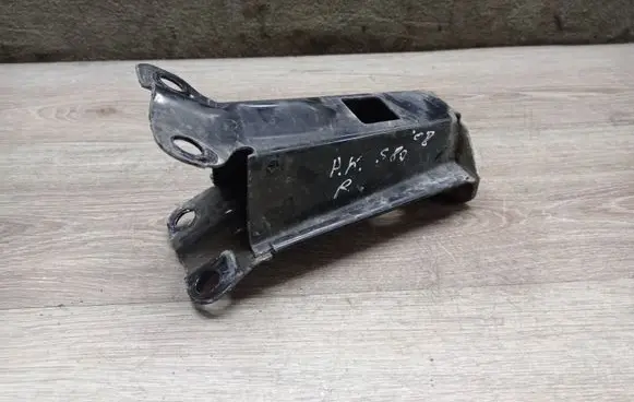 Volvo S80 Radiator support slam panel bracket 