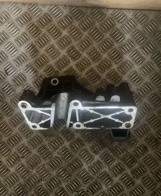 Iveco Daily 6th gen Engine mounting bracket 504384953