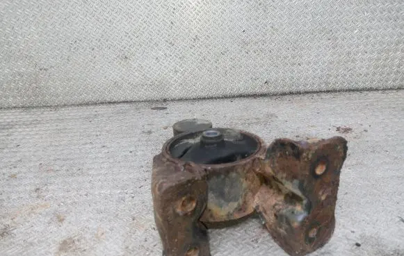 KIA Ceed Engine mount bracket