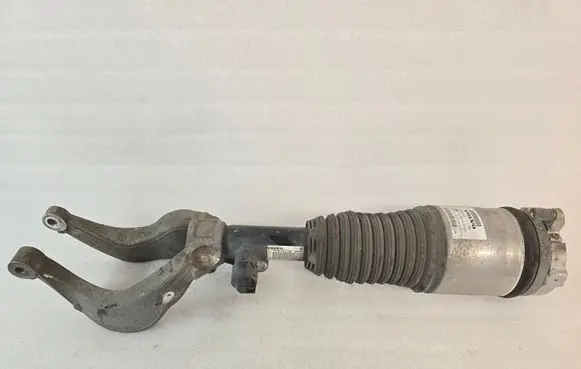 Volvo XC90 Front shock absorber/damper 32269549
