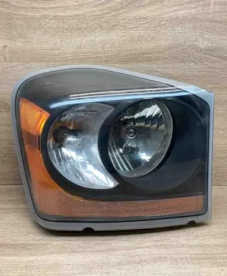 Dodge Durango I Headlight/headlamp 083341110R