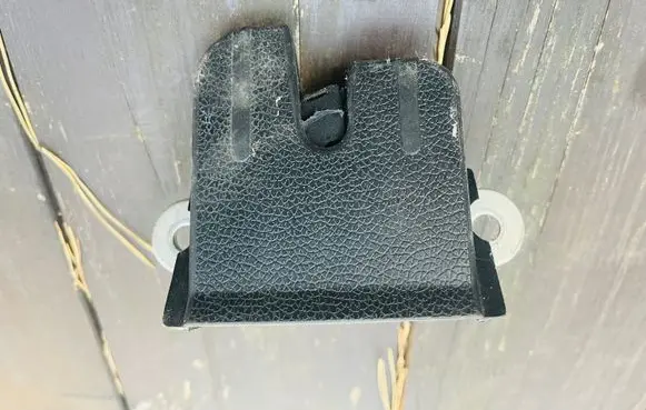 Volkswagen Golf VII Loading door lock 5G6827505B