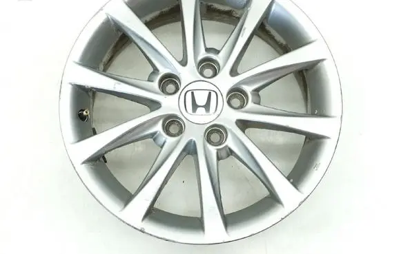 R18 alloy rim