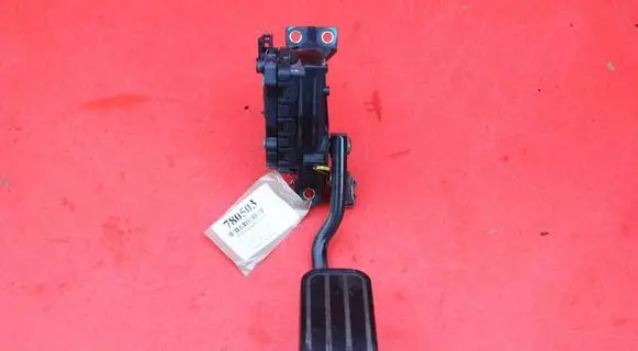 Ford Galaxy Accelerator throttle pedal 7M3721603B