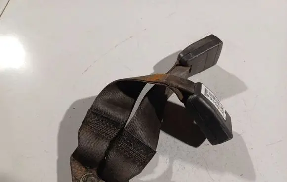 Chevrolet Aveo Middle seatbelt buckle (rear) 