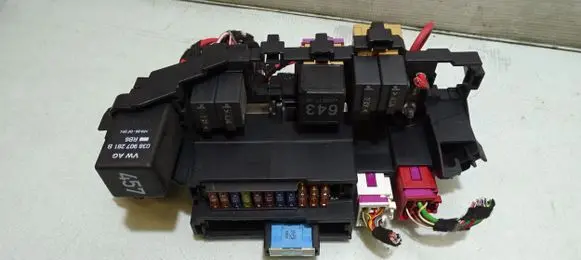 Audi A4 S4 B8 8K Fuse box set