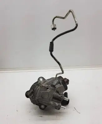 BMW 3 F30 F35 F31 Fuel injection high pressure pump 7810696 0445010517 781069604