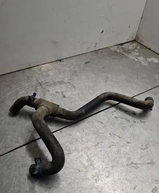 Volkswagen PASSAT B3 Engine coolant pipe/hose 357121109G