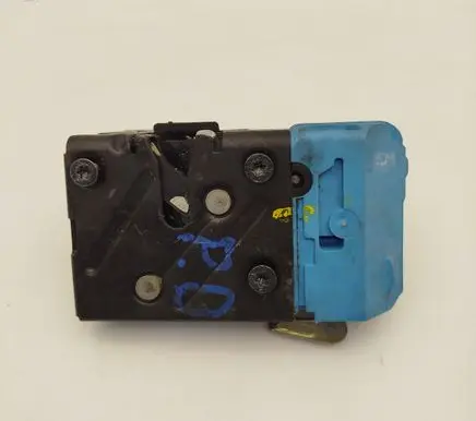 Volvo V70 Front door lock