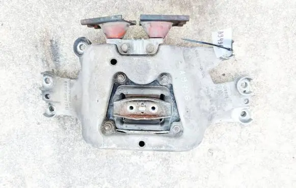 Audi A6 S6 C6 4F Engine mounting bracket 4F0399263K