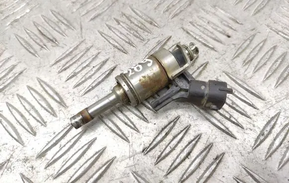 Peugeot 508 Fuel injector V7591623