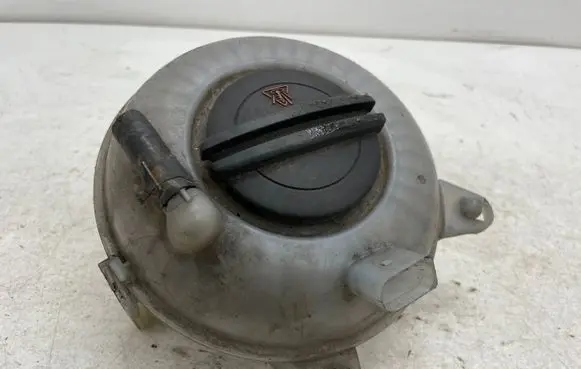 Skoda Octavia Mk3 (5E) Coolant expansion tank/reservoir 5Q0121407G