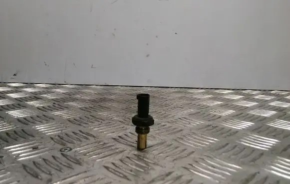 Mercedes-Benz Vito Viano W639 Coolant temperature sensor A0051532328