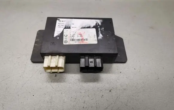 Volkswagen PASSAT B5 Comfort/convenience module 3B0959798