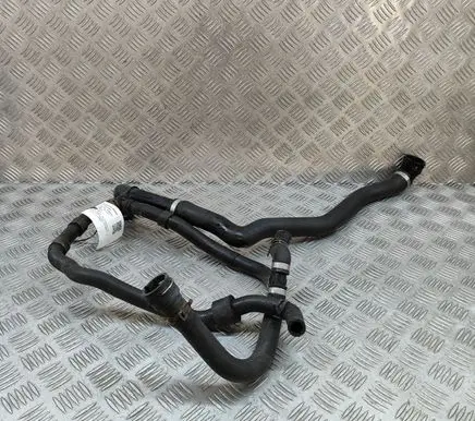 Volkswagen PASSAT B8 Engine coolant pipe/hose 3Q0122051D